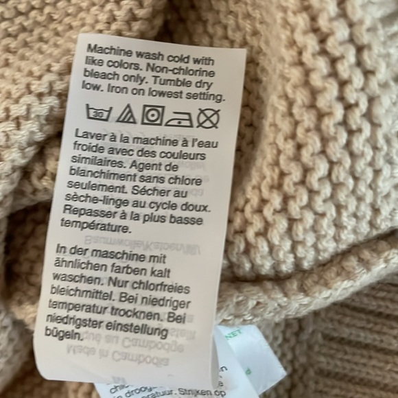 J Crew tan turtleneck sweater beautiful condition women’s size M - Picture 7 of 13